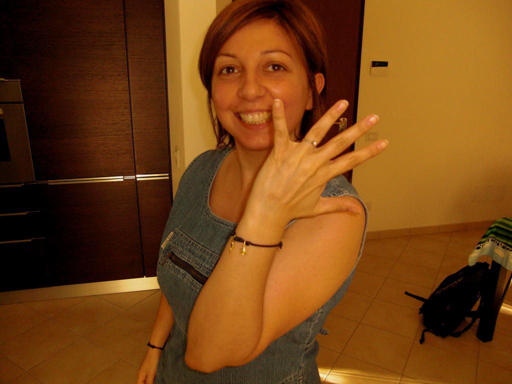 Claudia engaged (to Beppe)